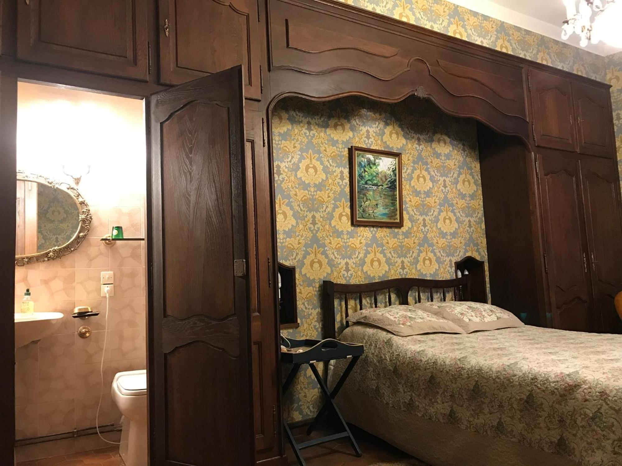 Chez artistes Hotel Servian Kültér fotó