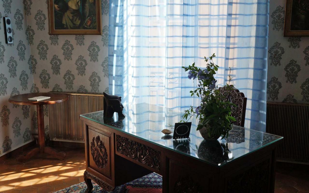 Chez artistes Hotel Servian Kültér fotó